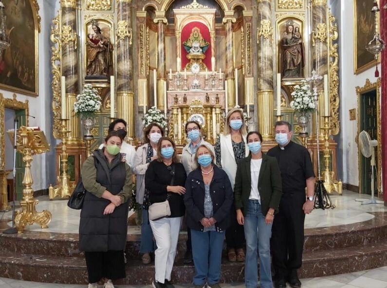 grupo de peregrinos a Virgen de Aguas Santas